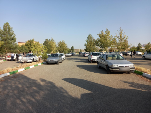 عکس پارکینگ دانشگاه