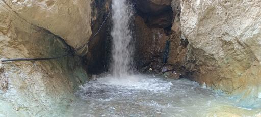 عکس آبشار لت مال