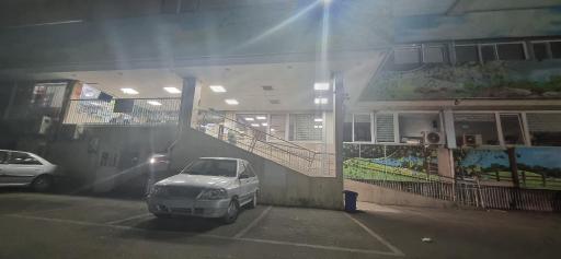 عکس بیمارستان فوق تخصصی کودکان مفید