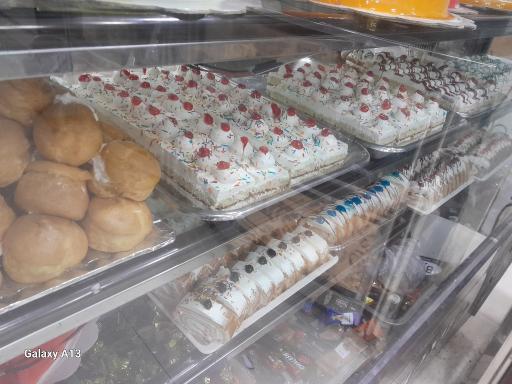 عکس قنادی هدهد