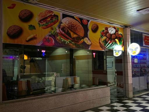 عکس مجتمع خدمات رفاهی پل آبشار زال