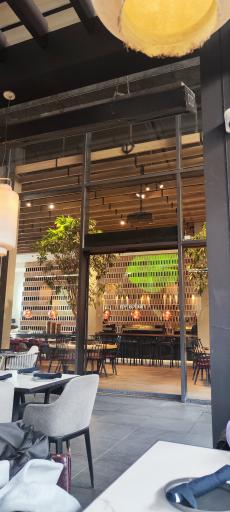 عکس رستوران آسیایی ناکایا