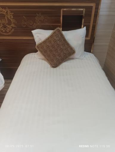 عکس هتل الزهرا