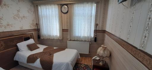 عکس هتل الزهرا