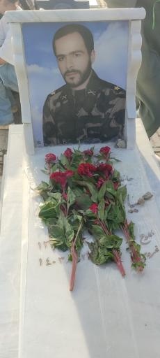 عکس مزار سیاوش میرزایی
