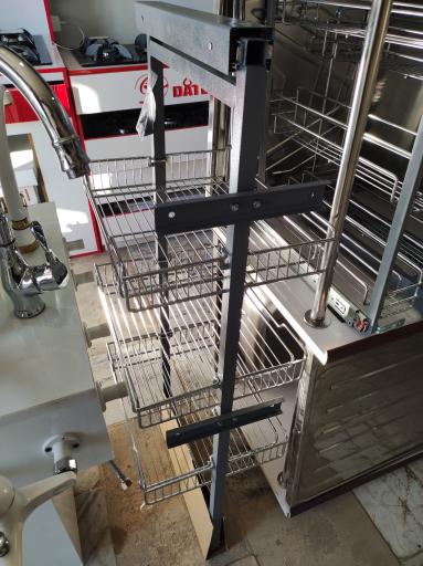 عکس تجهیزات آشپزخانه داداشی