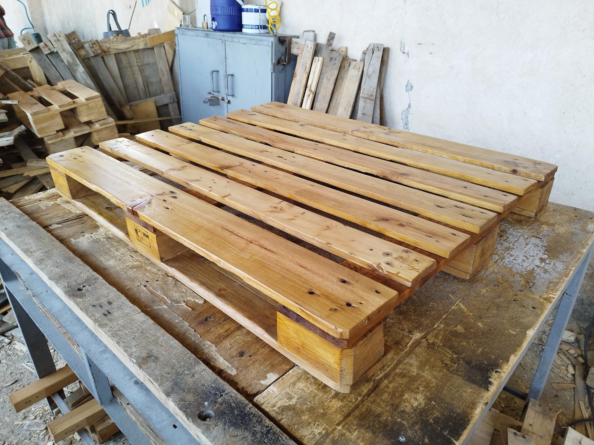 عکس آریانا پالت ariana pallet