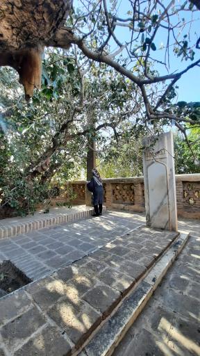 عکس آرامگاه حافظ ابرو