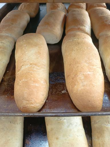 عکس کافه نان و شیرینی وَرنان