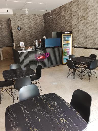 عکس کافی شاپ  پلاس
