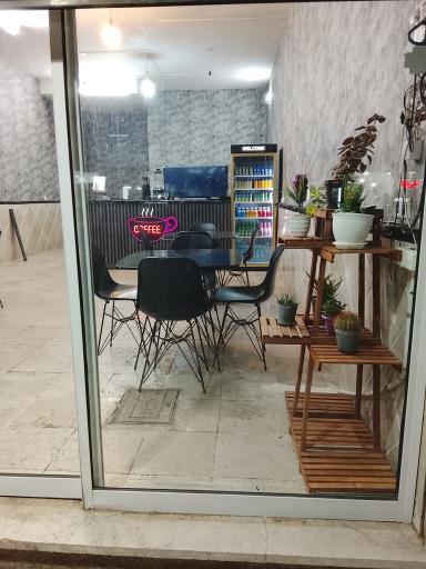 عکس کافی شاپ  پلاس