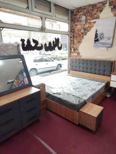 عکس نمایندگی تشک رویال و رویا مددی 