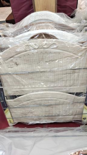 عکس نمایندگی تشک رویال و رویا مددی 