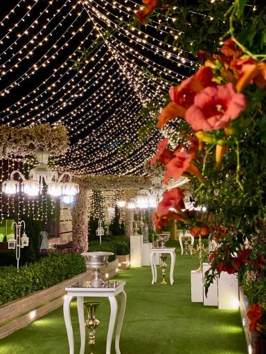 عکس باغ تالار گلهای زندگی