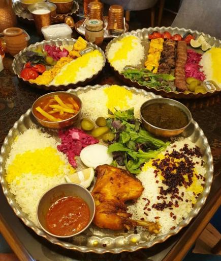 عکس رستوران و بيرون بر آتنا 