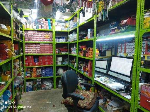 عکس فروشگاه ابزار و یراق ساختمانی خوزستان 