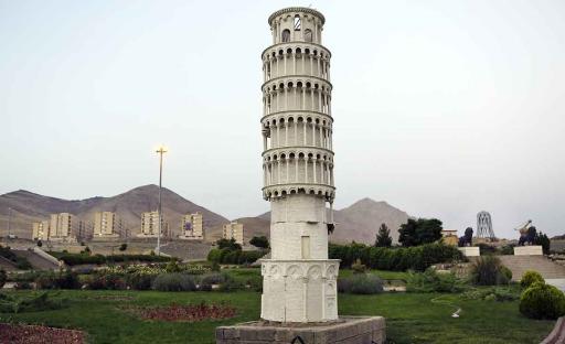 برج کج پیزا مینی ورلد