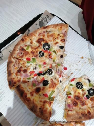 عکس پیتزا پدینو