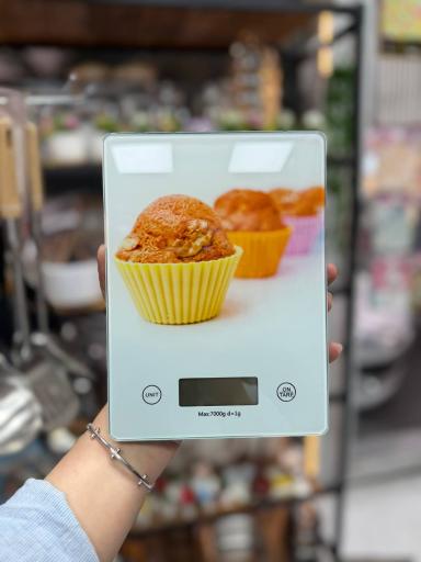 عکس شیک و ارزونی (پیروزی)