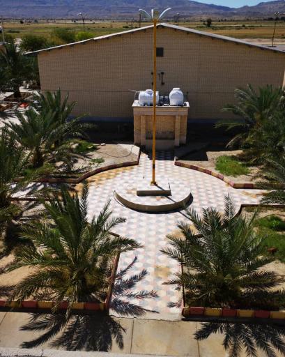 عکس دبیرستان شبانه روزی حافظ جناح