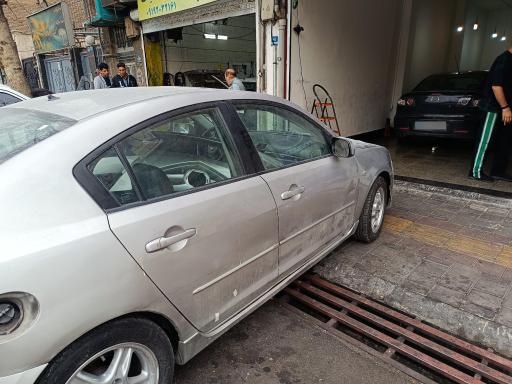 عکس تعمیرگاه تخصصی هیوندا مزدا اتو وایپر