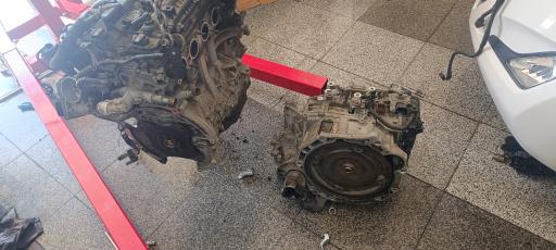 عکس تعمیرگاه تخصصی هیوندا مزدا اتو وایپر