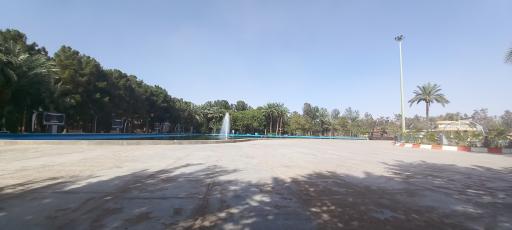 عکس دریاچه تفریحی پارک آهنشهر