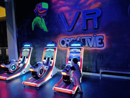 عکس هپی سنتر