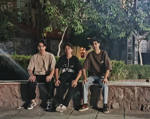 عکس زمین بازی بوستان یاقوت 