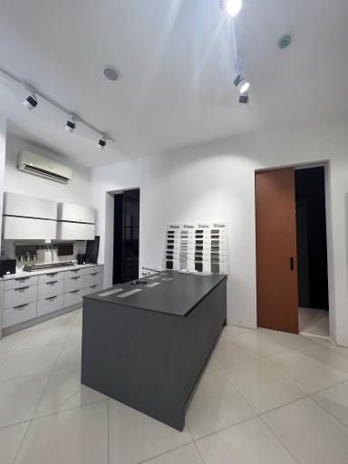 عکس افرنگ استور