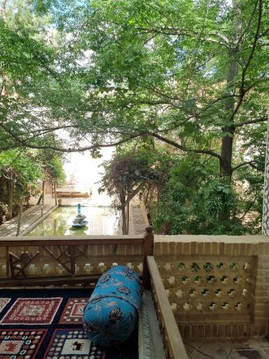 عکس هتل سنتی خادمی