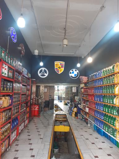 عکس تعویض روغن بزرگمهر