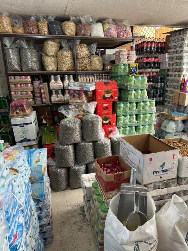 عکس فروشگاه مواد غذایی بقال