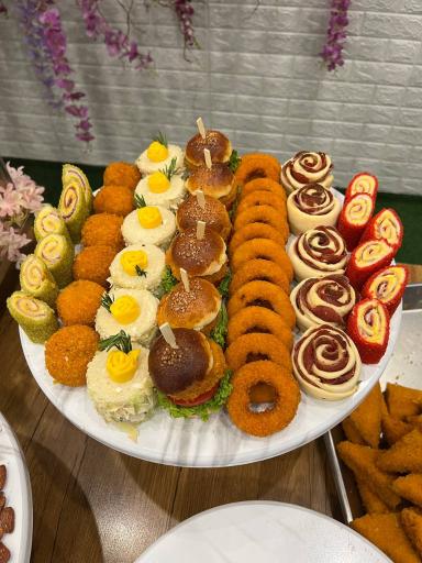 عکس فینگرفود مانی ماه