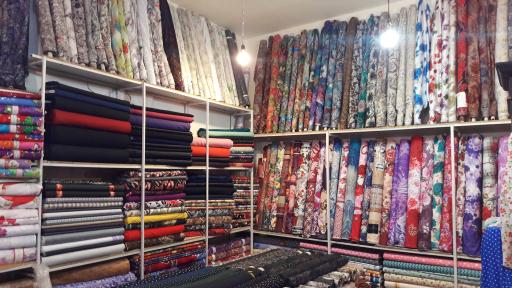 عکس پارچه و پرده سرای میرزازاده 