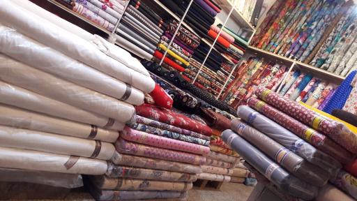 عکس پارچه و پرده سرای میرزازاده 