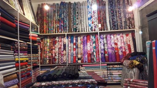 عکس پارچه و پرده سرای میرزازاده 