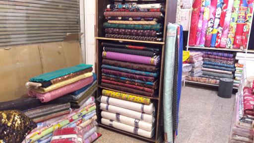 عکس پارچه و پرده سرای میرزازاده 