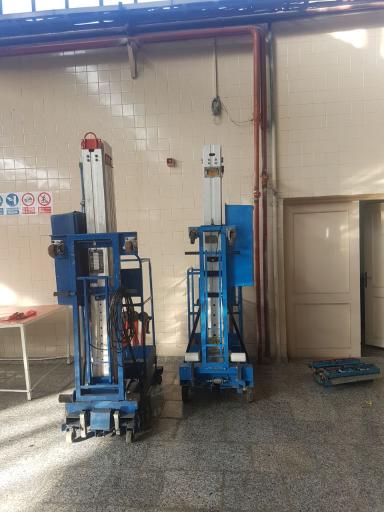 عکس خرید فروش اجاره بالابر هیدرولیک نفربر