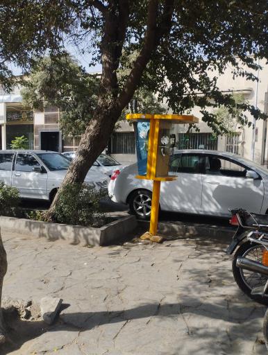 کیوسک تلفن عمومی 