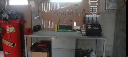 عکس کلینیک خودرویی کادیلاک 
