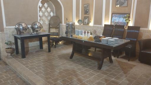 عکس رستوران سنتی خانه غذا 