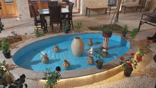 عکس رستوران سنتی خانه غذا 