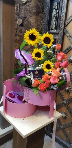 عکس گل فروشی گل سارا