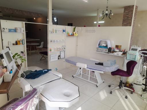 عکس کلینیک زیبایی ایران بانو 