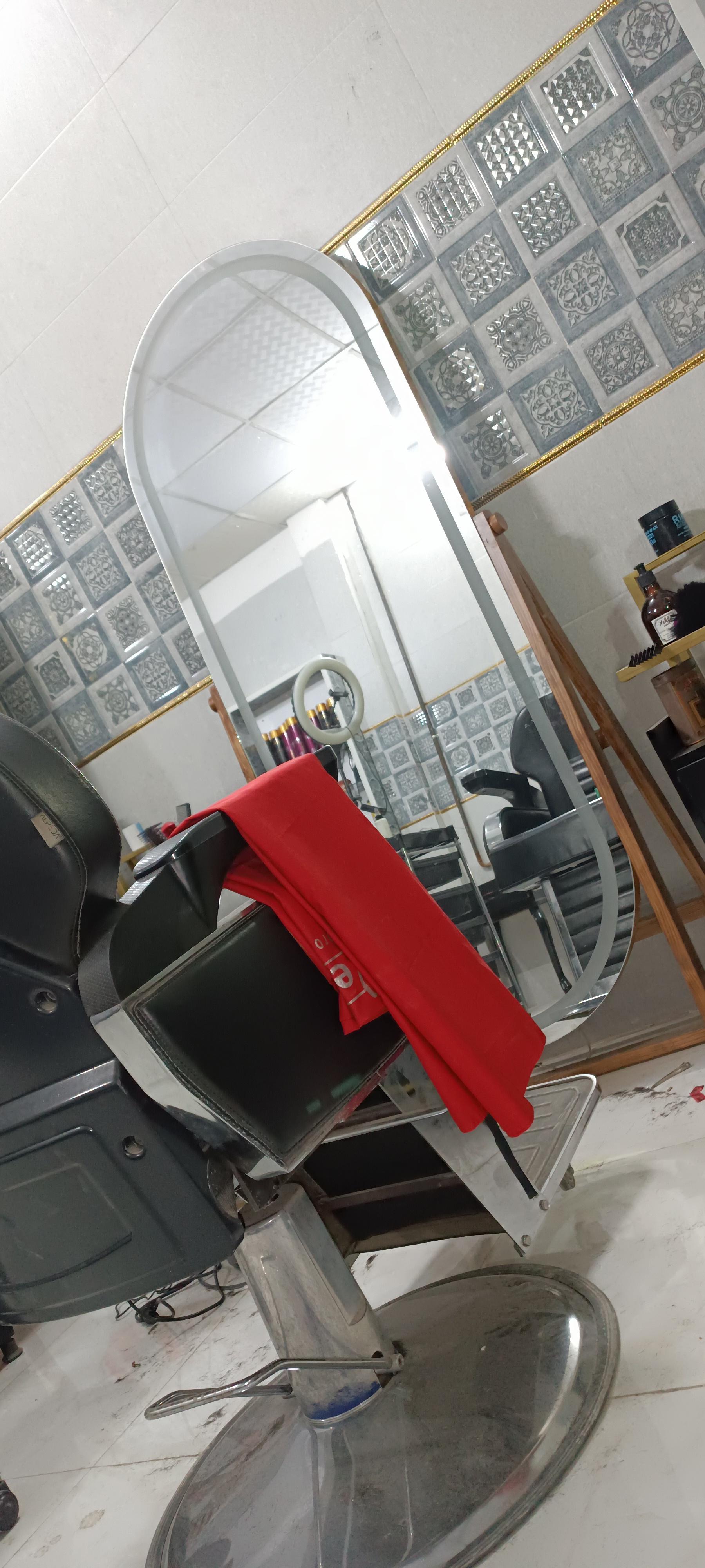 عکس پیرایش پاکزاد