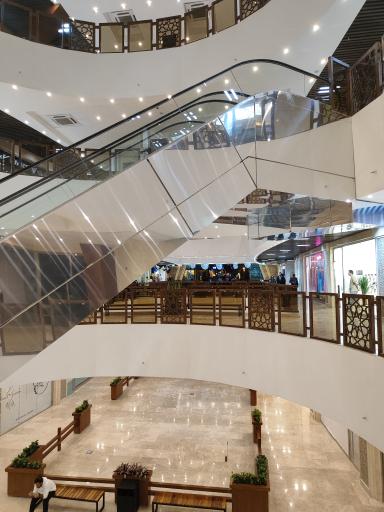 عکس مرکز خرید فیروزه