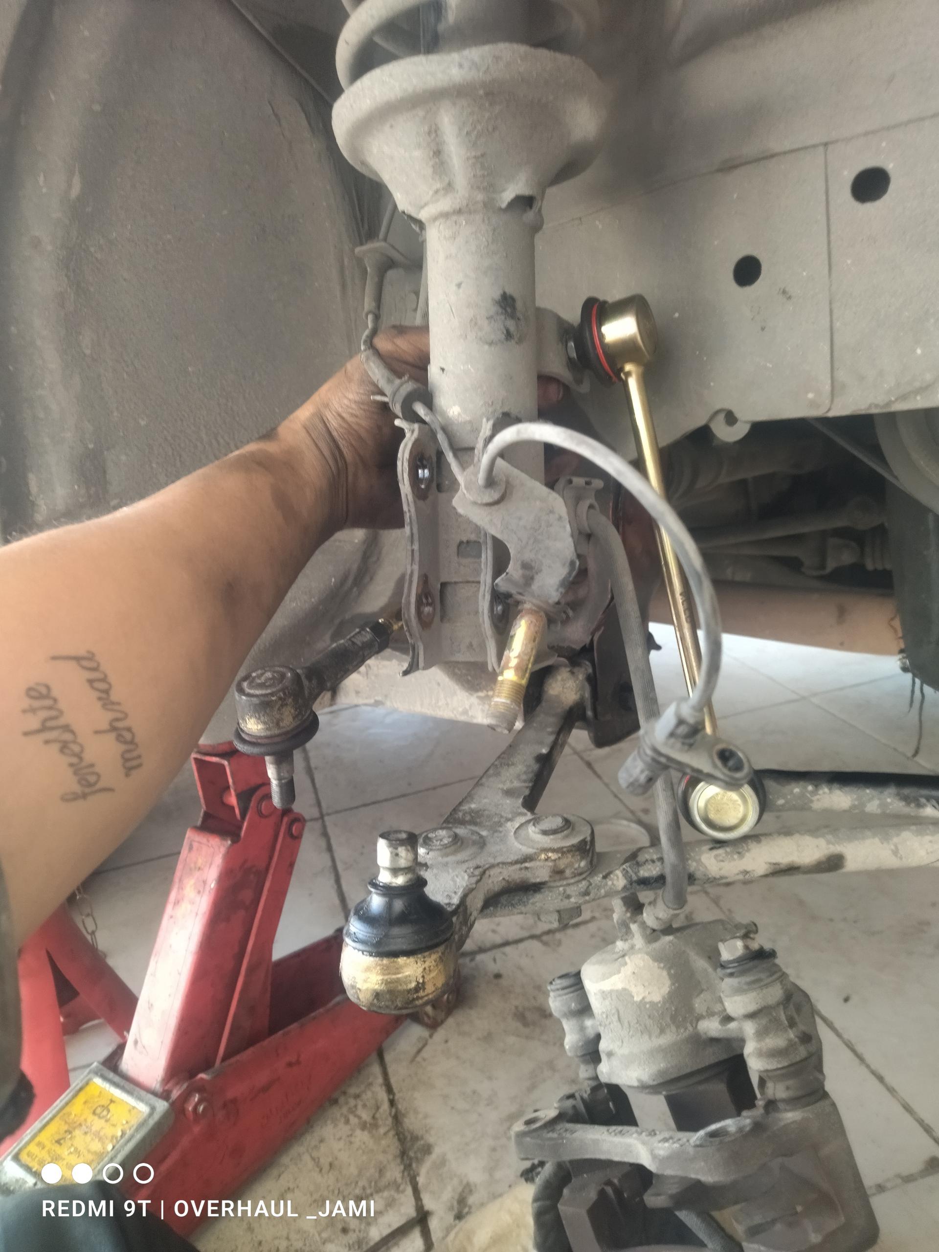 عکس تعمیرگاه جامی 