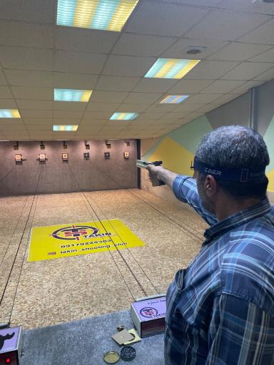 عکس باشگاه تیراندازی تکین