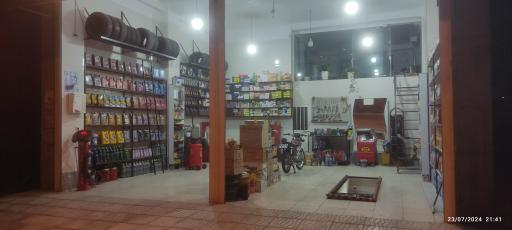 عکس اتوسرویس آقای روغن